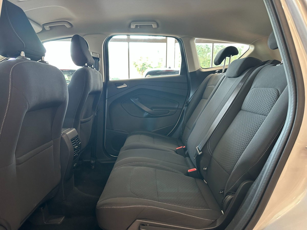 Ford Kuga 2.0 TDCI 120 CV S&S 2WD Powershift Business (9)