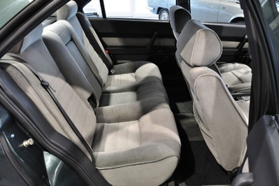 Alfa Romeo 164 2.0i Twin Spark (12)