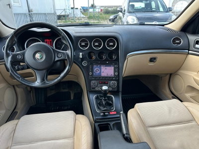 Alfa Romeo 159 SportWagon 2.0 JTDm 136 CV Sportwagon Distinctive (13)