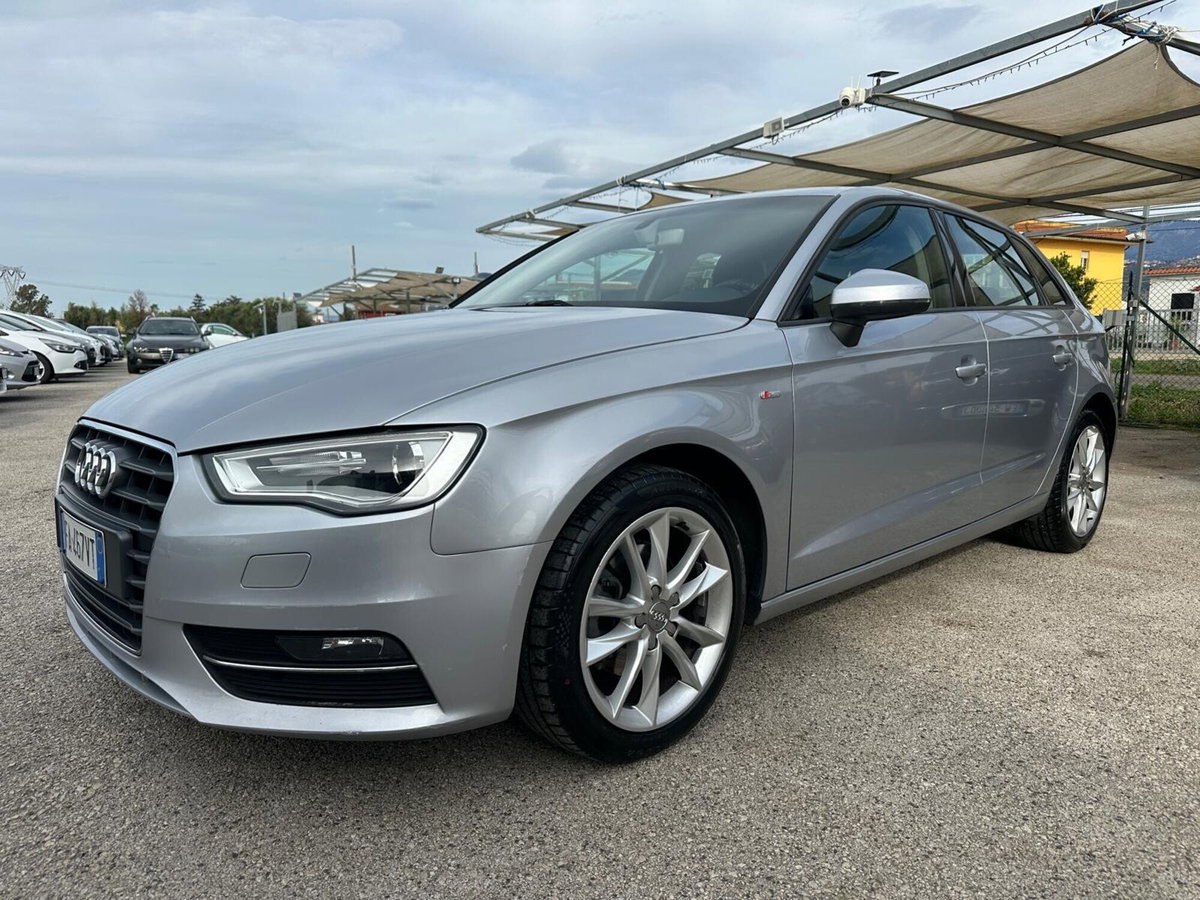 Audi A3 Sportback 1.4 TFSI S tronic g-tron Ambition (2)