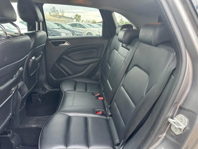 Mercedes-Benz Classe B 180 d Premium (17)