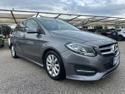 Mercedes-Benz Classe B 180 d Premium (2)