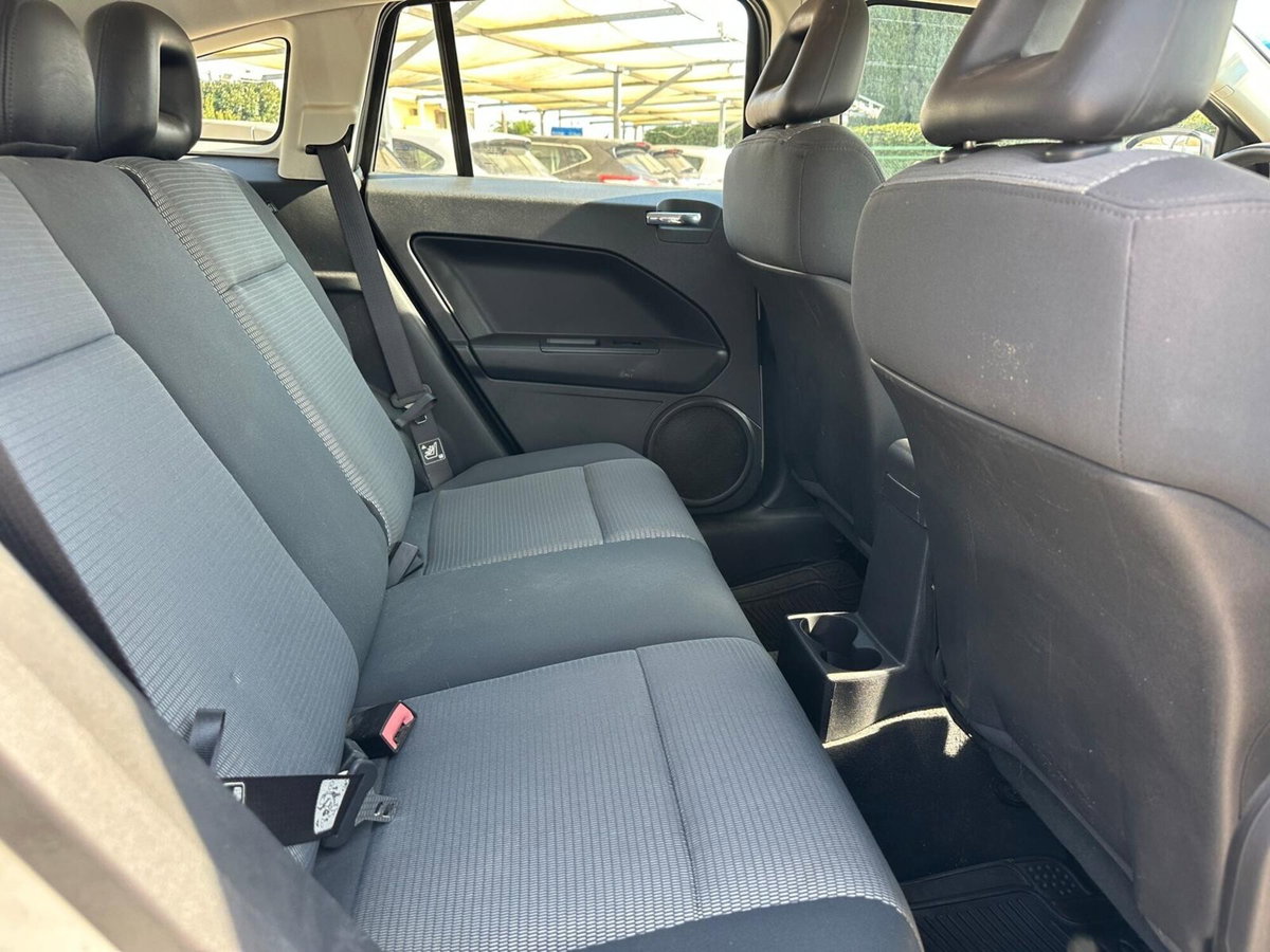 Dodge Caliber 2.0 Turbodiesel S (11)