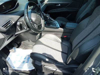 Peugeot 3008 BlueHDi 130 S&S Allure (9)