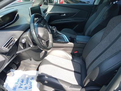 Peugeot 3008 BlueHDi 130 S&S Allure (8)
