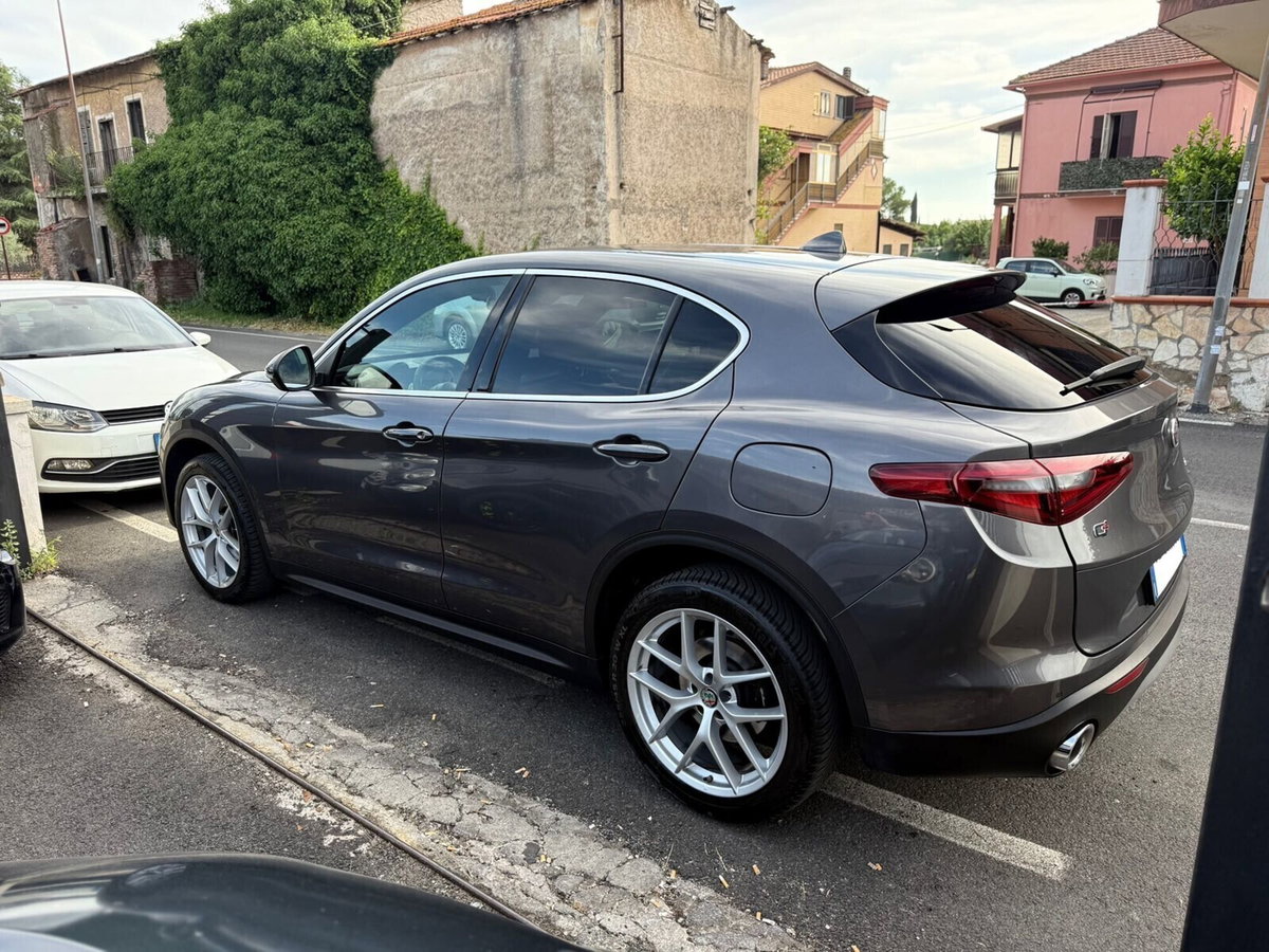 Alfa Romeo Stelvio Stelvio 2.0 Turbo 280 CV AT8 Q4 Veloce (20)