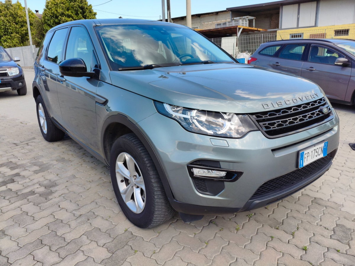 Land Rover Discovery Sport 2.0 TD4 150 CV Deep Blue Edition (3)