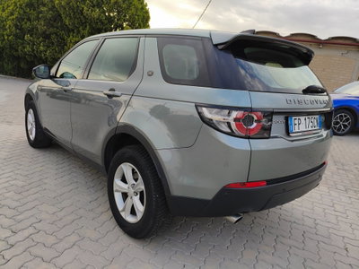 Land Rover Discovery Sport 2.0 TD4 150 CV Dark Edition (5)