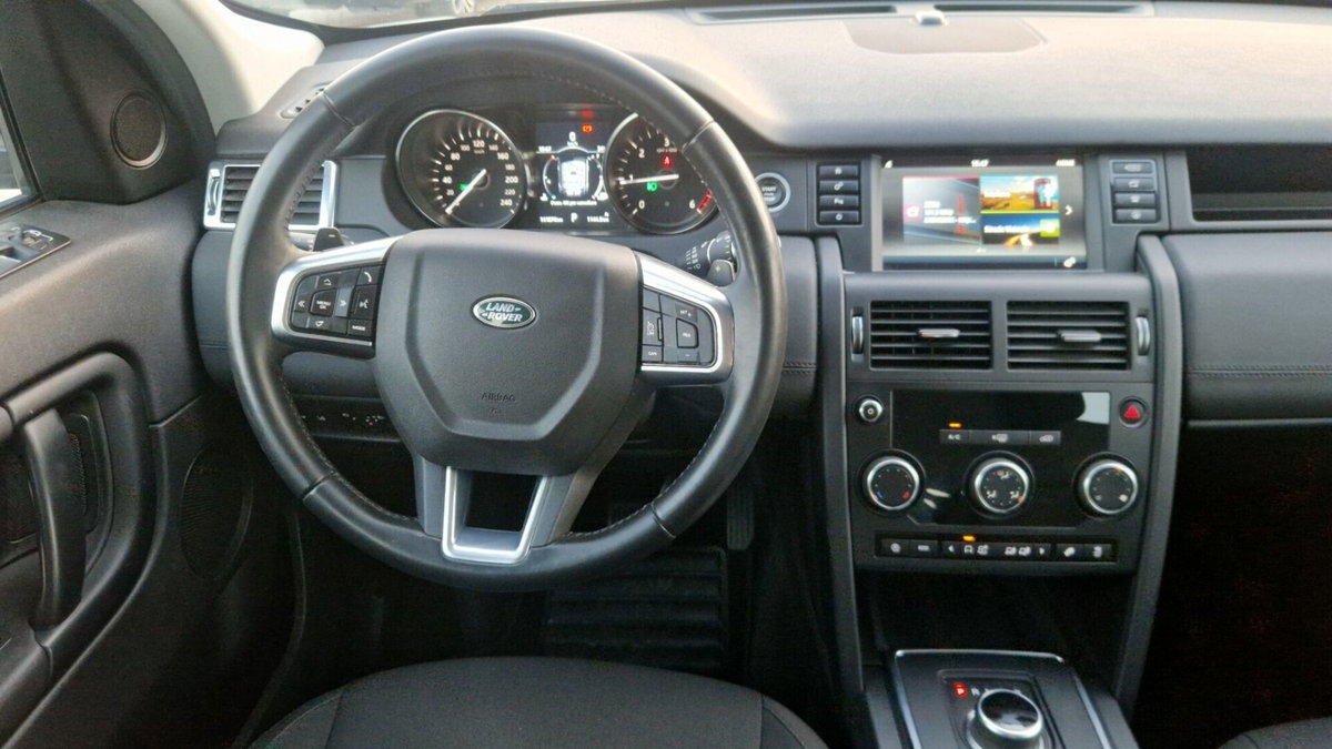 Land Rover Discovery Sport 2.0 TD4 150 CV Deep Blue Edition (8)