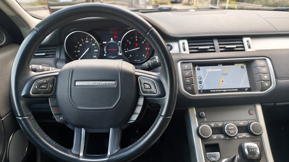 Land Rover Range Rover Evoque 2.0 TD4 180 CV 5p. HSE Dynamic (9)