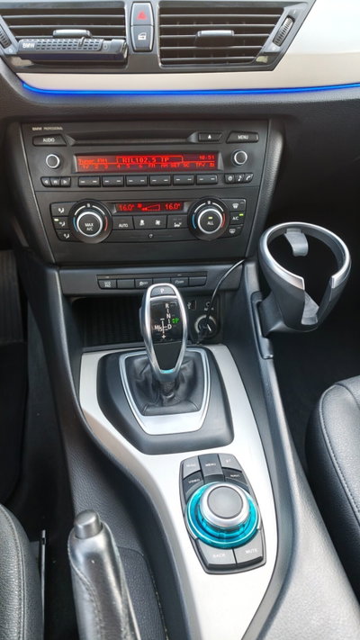 BMW X1 sDrive18d X Line (13)
