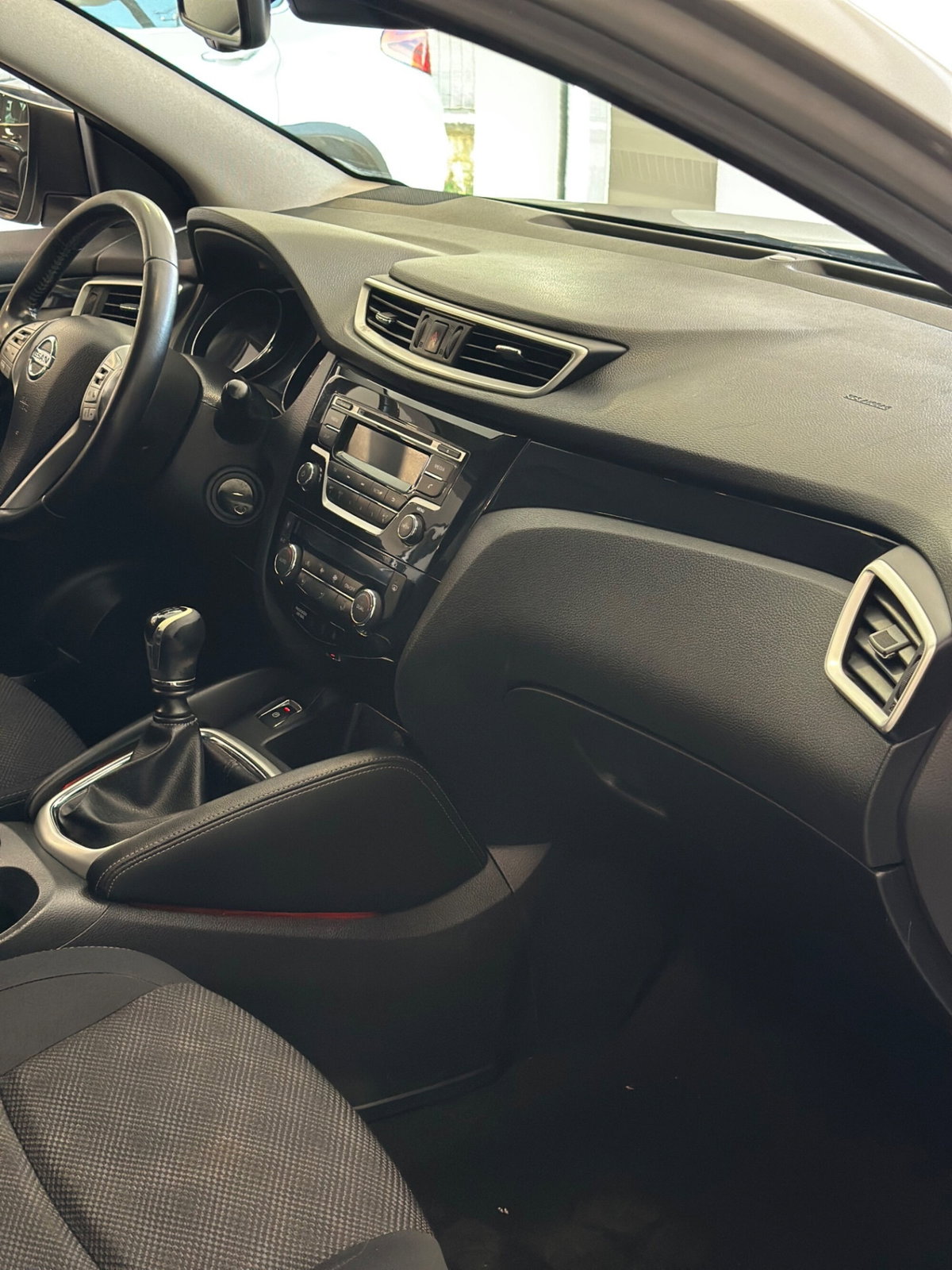 Nissan Qashqai 1.5 dCi Acenta (11)