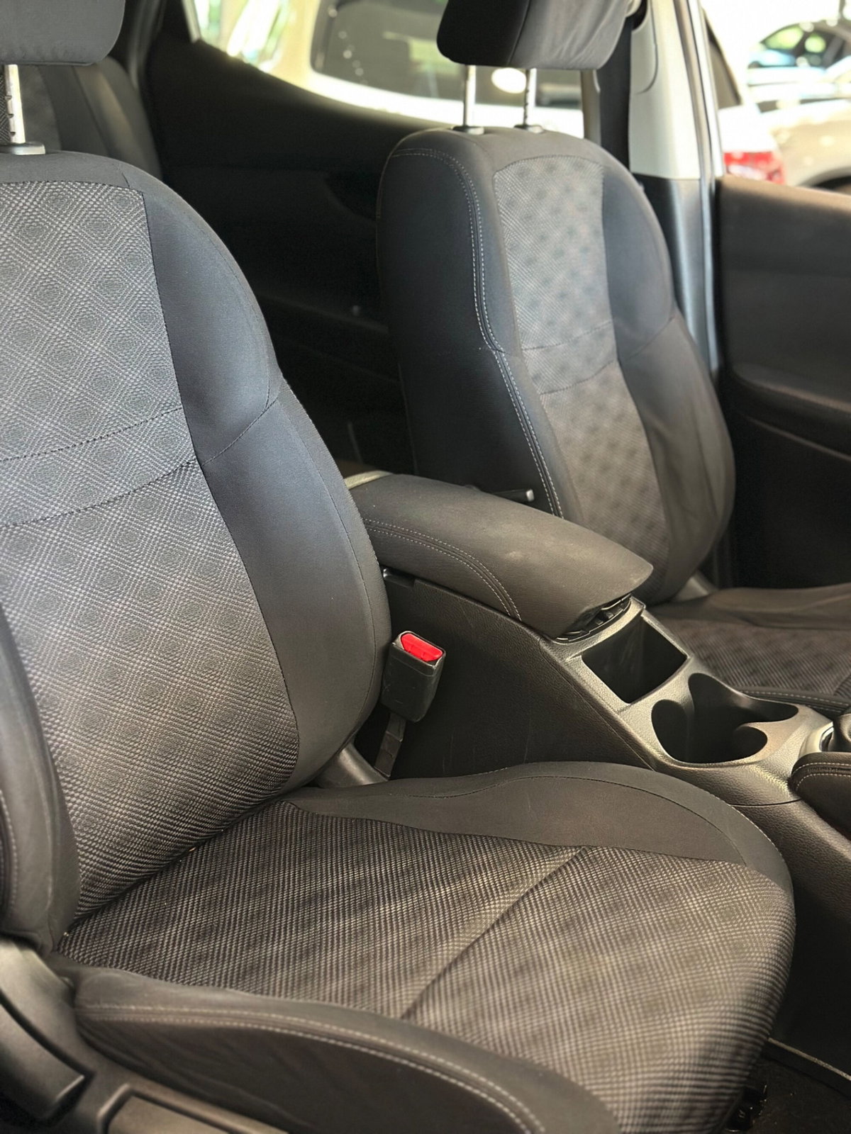 Nissan Qashqai 1.5 dCi Acenta (12)