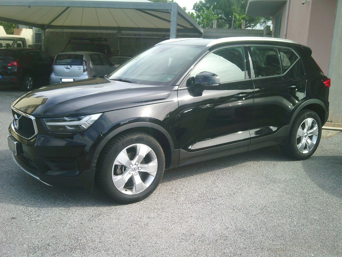 Volvo XC40 D3 Momentum (3)