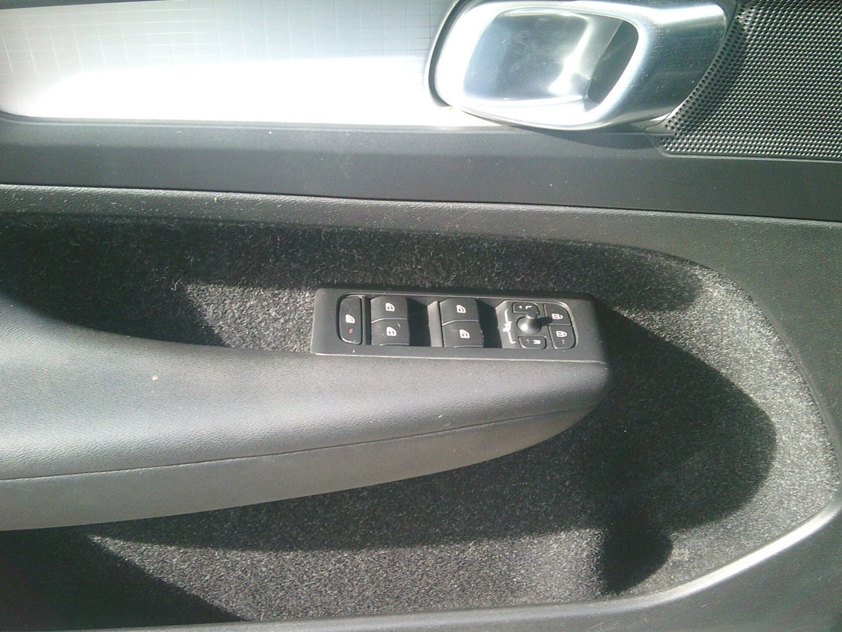 Volvo XC40 D3 Momentum (6)