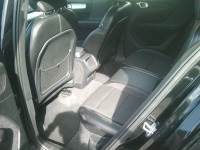 Volvo XC40 D3 Momentum (8)