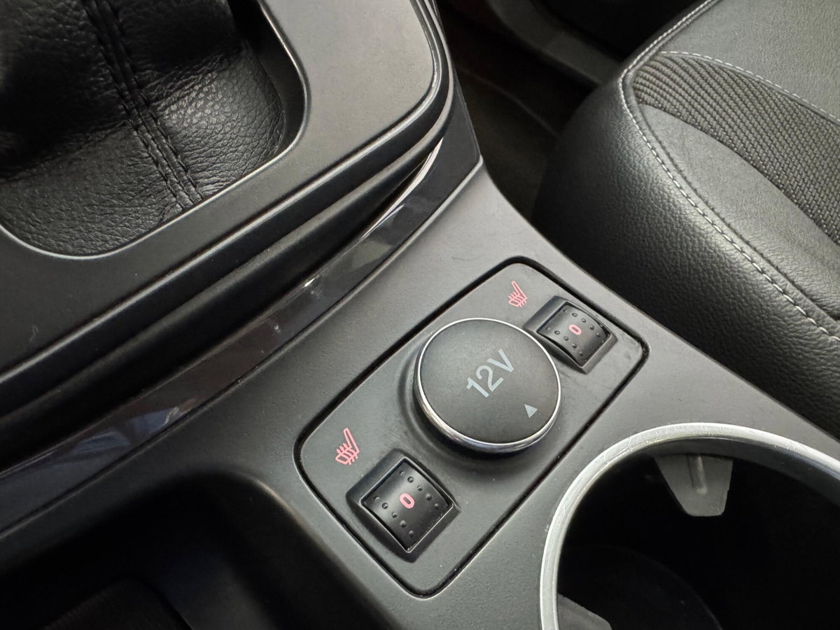 Ford Kuga 2.0 TDCI 163 CV 4WD Powershift Titanium (10)