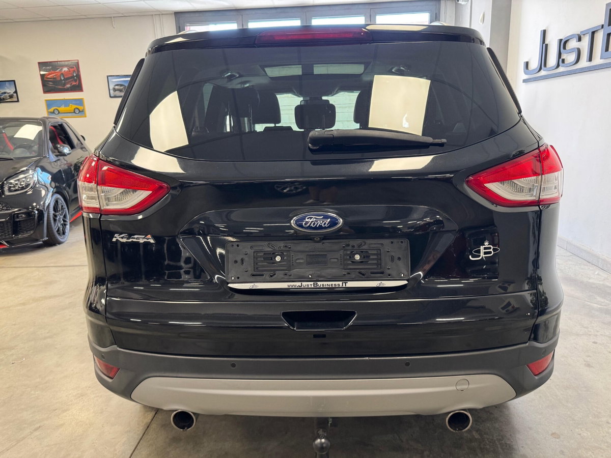 Ford Kuga 2.0 TDCI 163 CV 4WD Powershift Titanium (5)