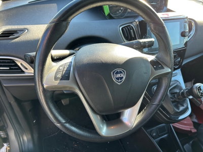 Lancia Ypsilon 1.0 FireFly 5 porte S&S Hybrid Gold Plus (20)