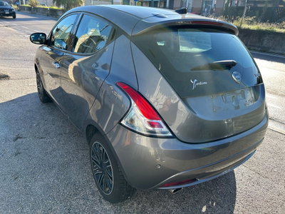 Lancia Ypsilon 1.0 FireFly 5 porte S&S Hybrid Gold Plus (4)