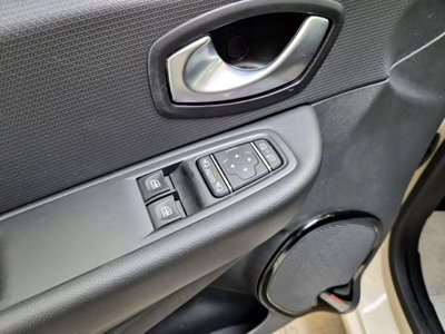 Renault Clio dCi 8V 75 CV Start&Stop 5 porte Energy Intens (14)