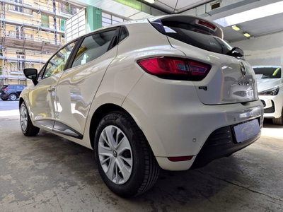 Renault Clio dCi 8V 75 CV Start&Stop 5 porte Energy Intens (4)