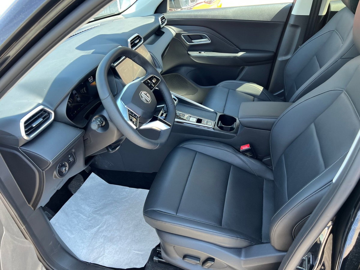 Mg ZS ZS 1.5 Luxury (13)