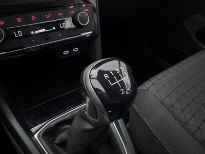 Volkswagen T-Cross 1.0 TSI Style BMT (16)