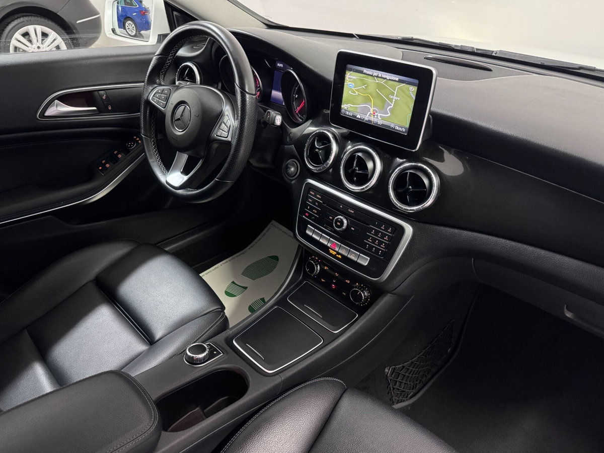 Mercedes-Benz CLA 200 d 4Matic Automatic Sport (14)
