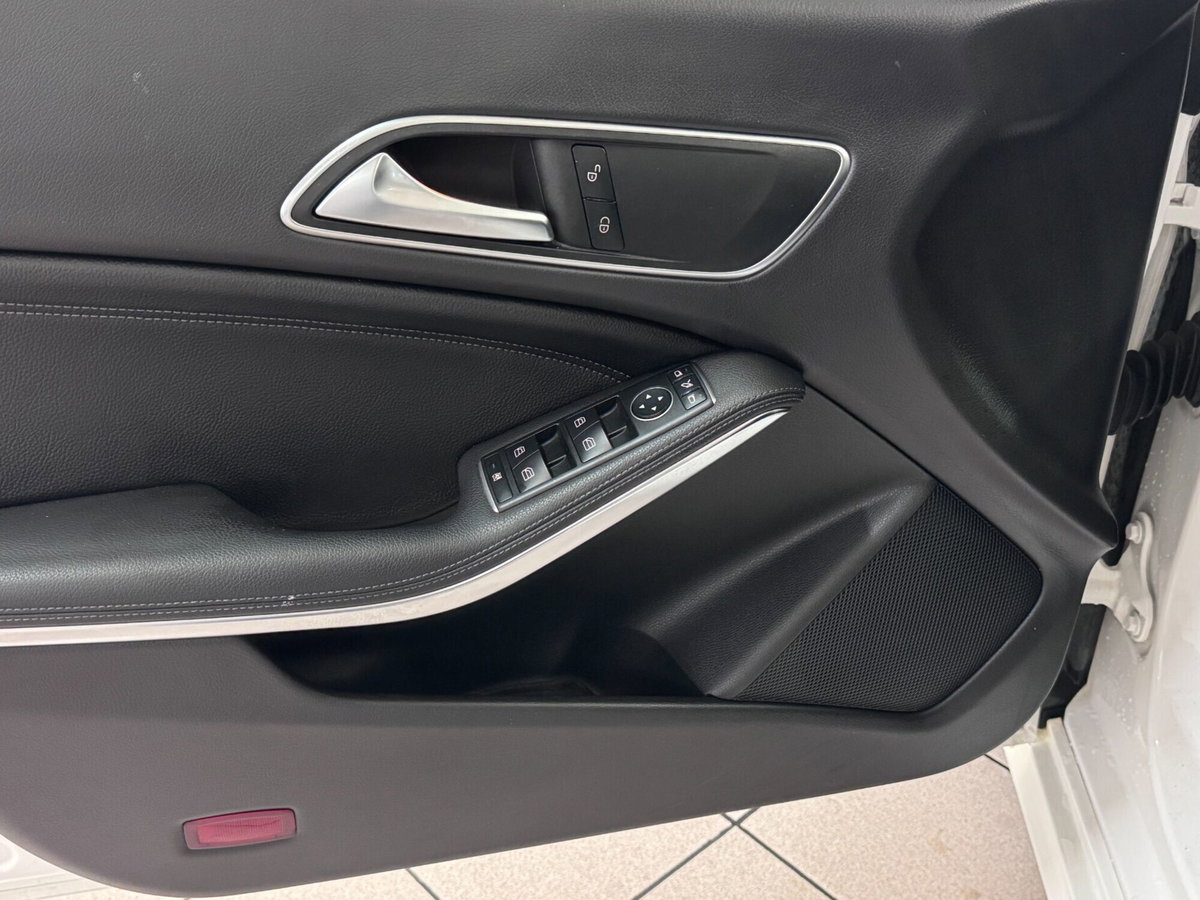 Mercedes-Benz CLA 200 d 4Matic Automatic Sport (20)