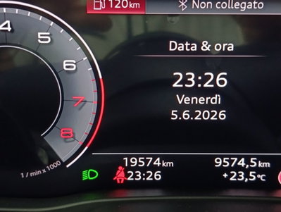 Audi Q2 Q2 35 TFSI Business (14)