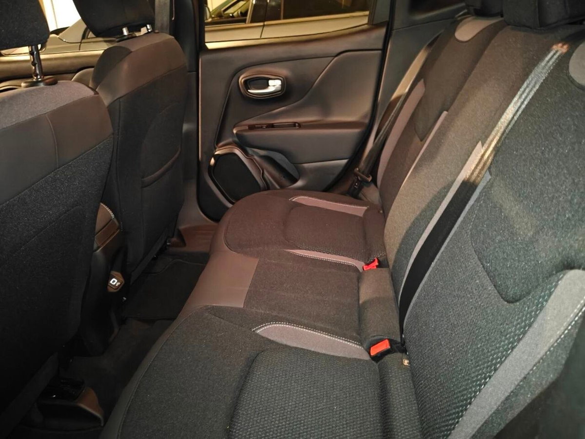 Jeep Renegade 1.6 Mjt 130 CV Limited (11)
