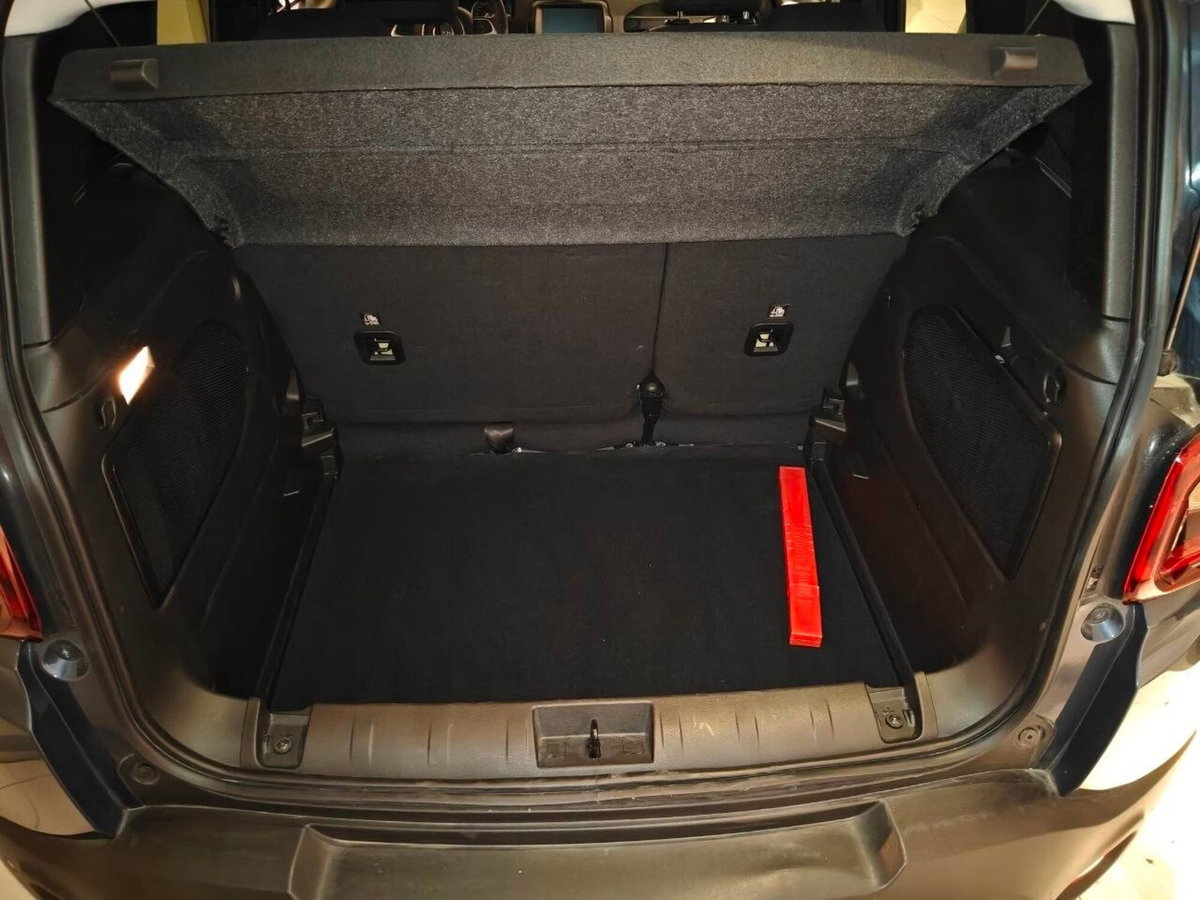 Jeep Renegade 1.6 Mjt 130 CV Limited (12)