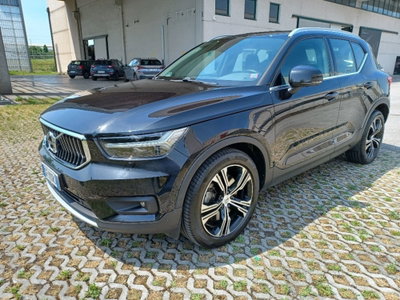 Volvo XC40 T4 Recharge Plug-in Hybrid Inscription (2)