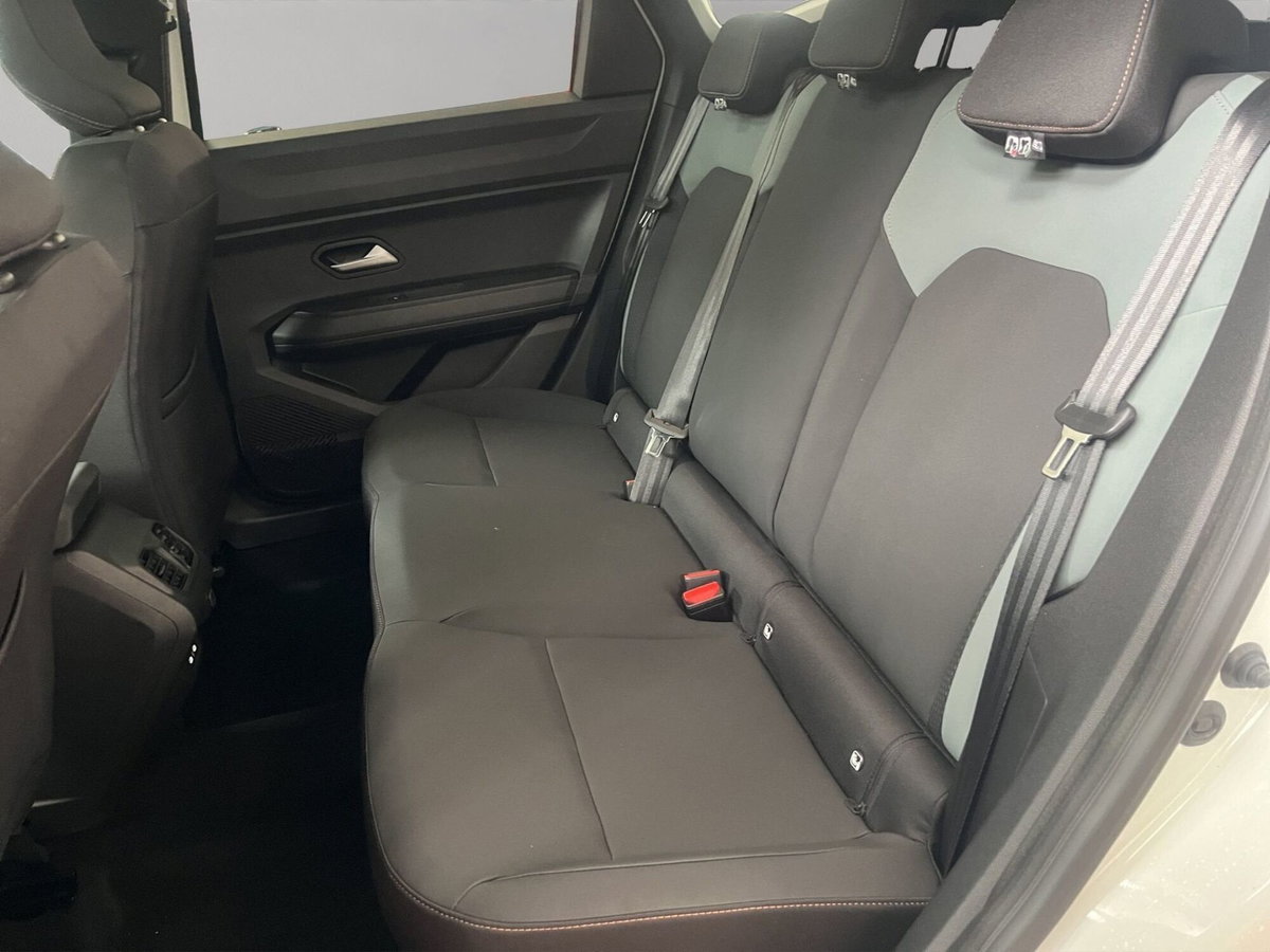 Dacia Bigster 1.8 hybrid Extreme 155cv auto (13)