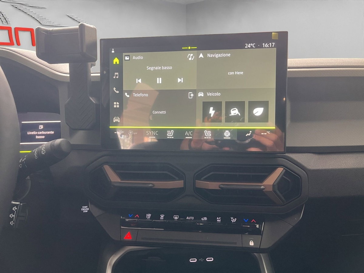 Dacia Bigster 1.8 hybrid Extreme 155cv auto (18)