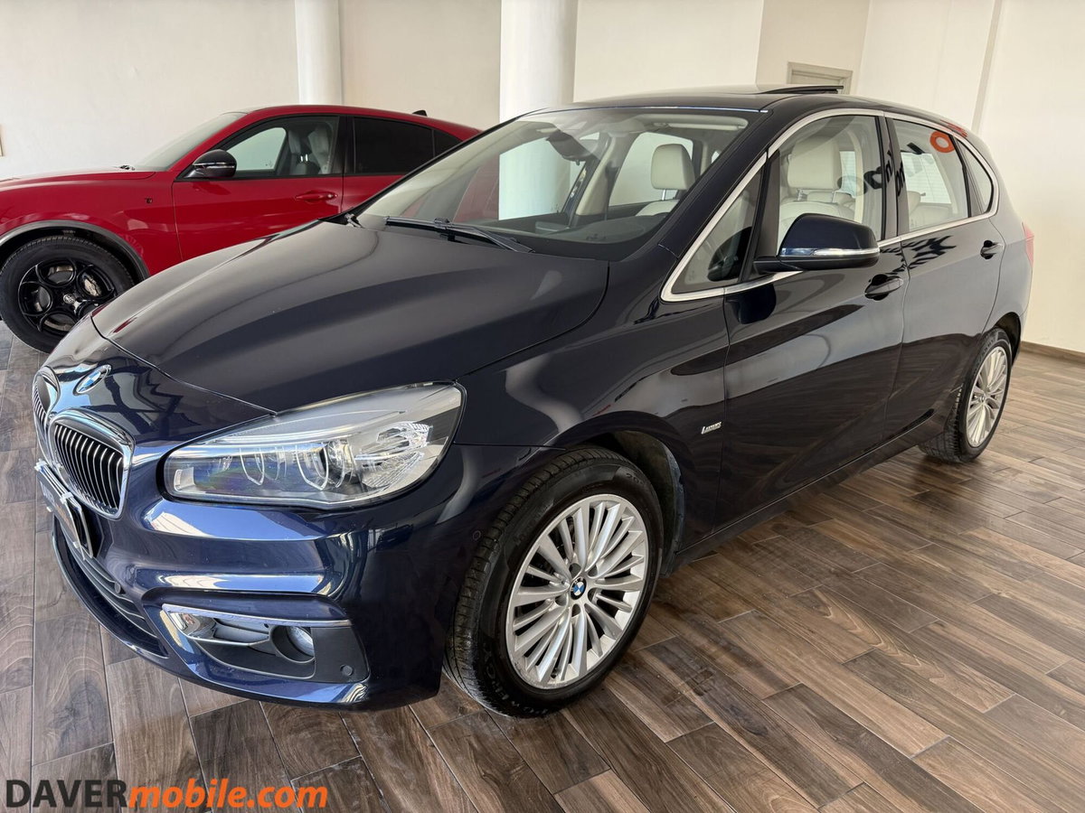 BMW Serie 2 Gran Tourer 220d  Luxury (3)