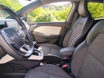 Renault Clio 1.0 tce Techno 90cv (13)