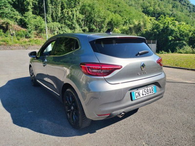 Renault Clio 1.0 tce Techno 90cv (8)
