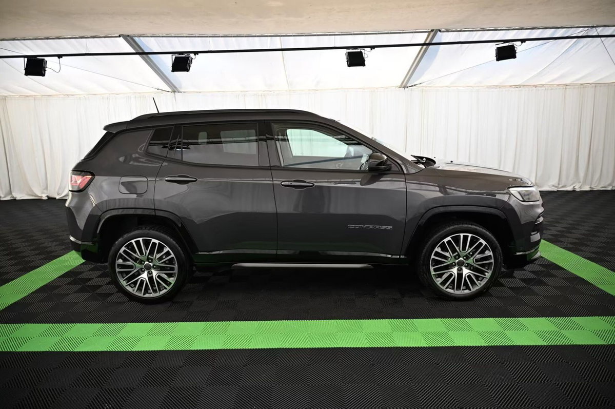 Jeep Compass 1.5 turbo t4 mhev Summit 2wd 130cv dct (4)