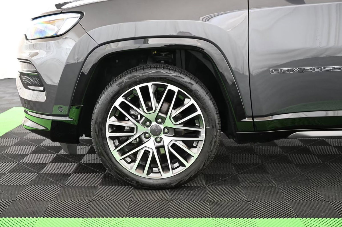 Jeep Compass 1.5 turbo t4 mhev Summit 2wd 130cv dct (9)