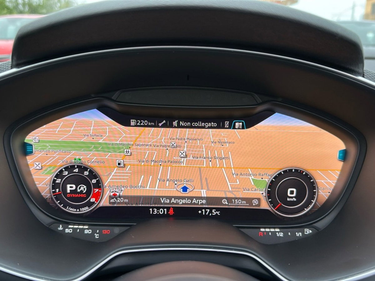 Audi TT RS Roadster 2.5 TFSI quattro S tronic (12)
