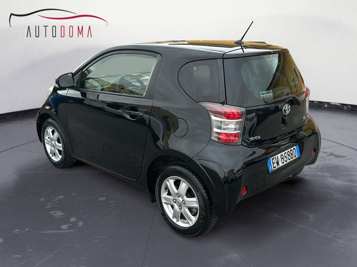 Toyota iQ 1.0 Active (6)
