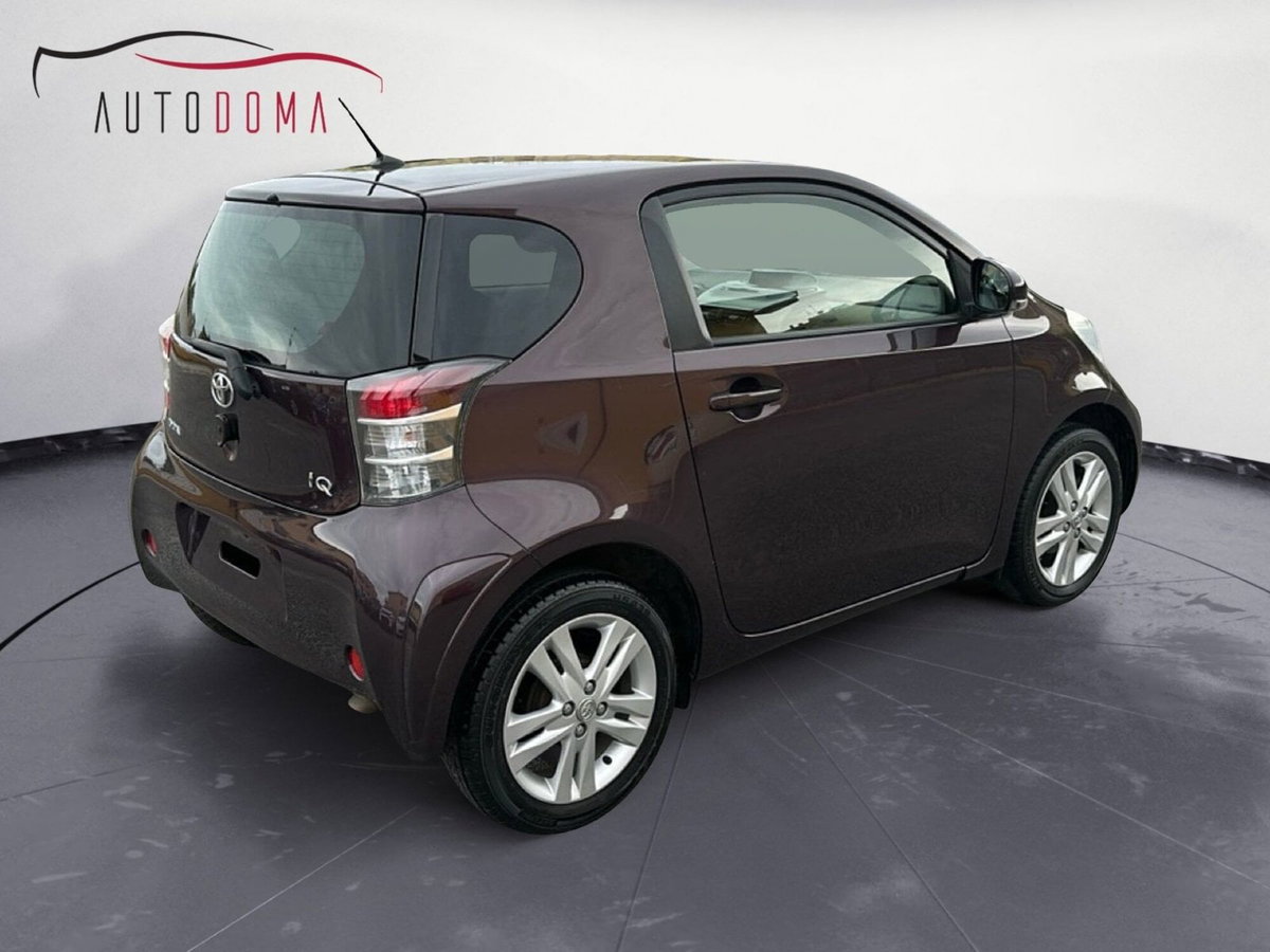 Toyota iQ 1.3 CVT Style (7)
