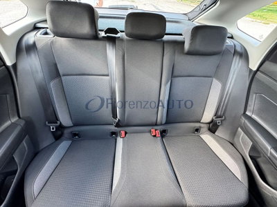 Volkswagen Taigo 1.0 tsi Life 95cv (14)