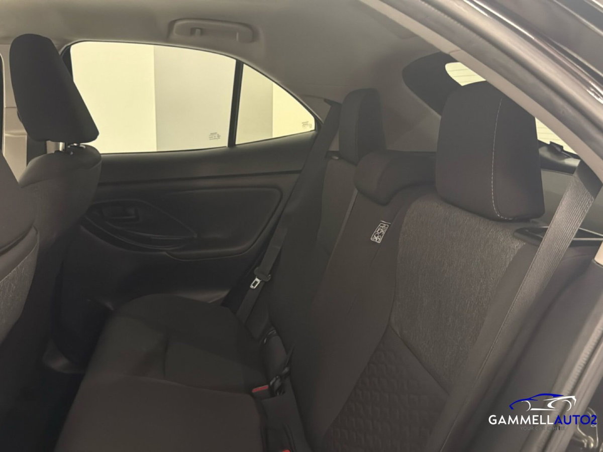 Toyota Yaris Cross 1.5h GR Sport Black Sky fwd 116cv e-cvt (12)