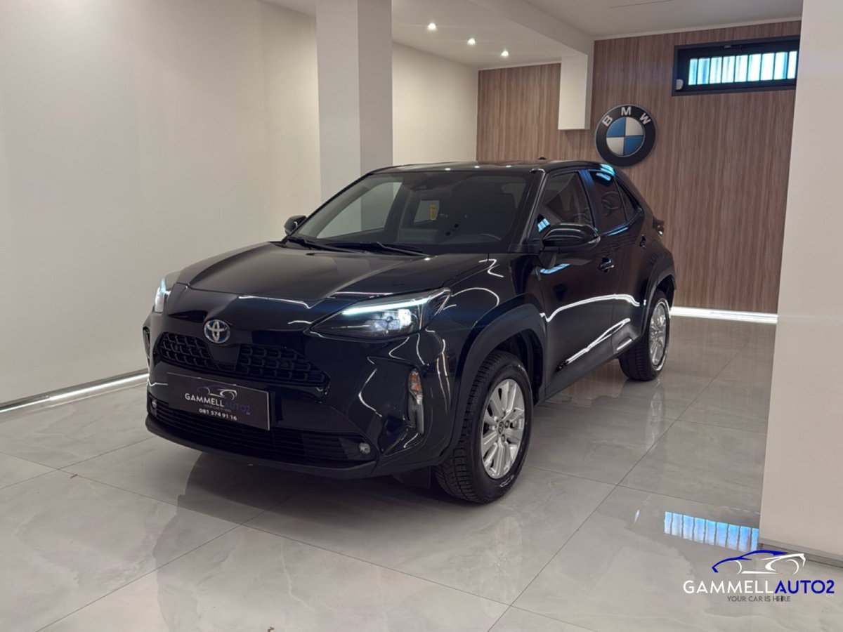 Toyota Yaris Cross 1.5h GR Sport Black Sky fwd 116cv e-cvt (2)