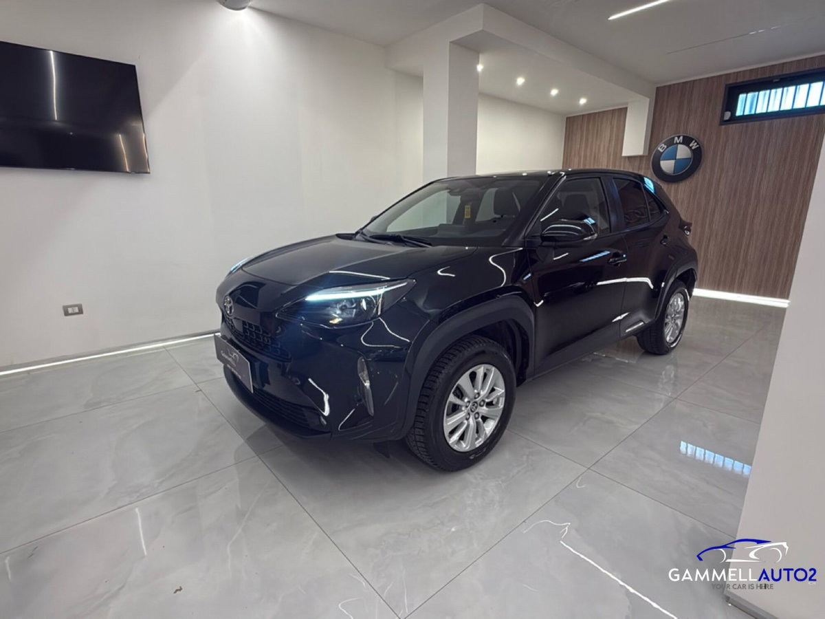 Toyota Yaris Cross 1.5h GR Sport Black Sky fwd 116cv e-cvt (3)