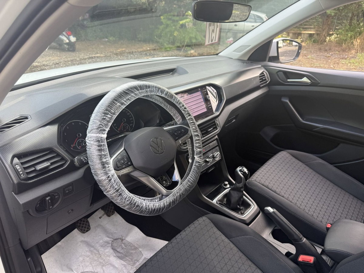 Volkswagen T-Cross 1.0 tsi Life 95cv (9)