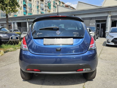 Lancia Ypsilon 1.0 FireFly 5 porte S&S Hybrid Ecochic Silver (5)